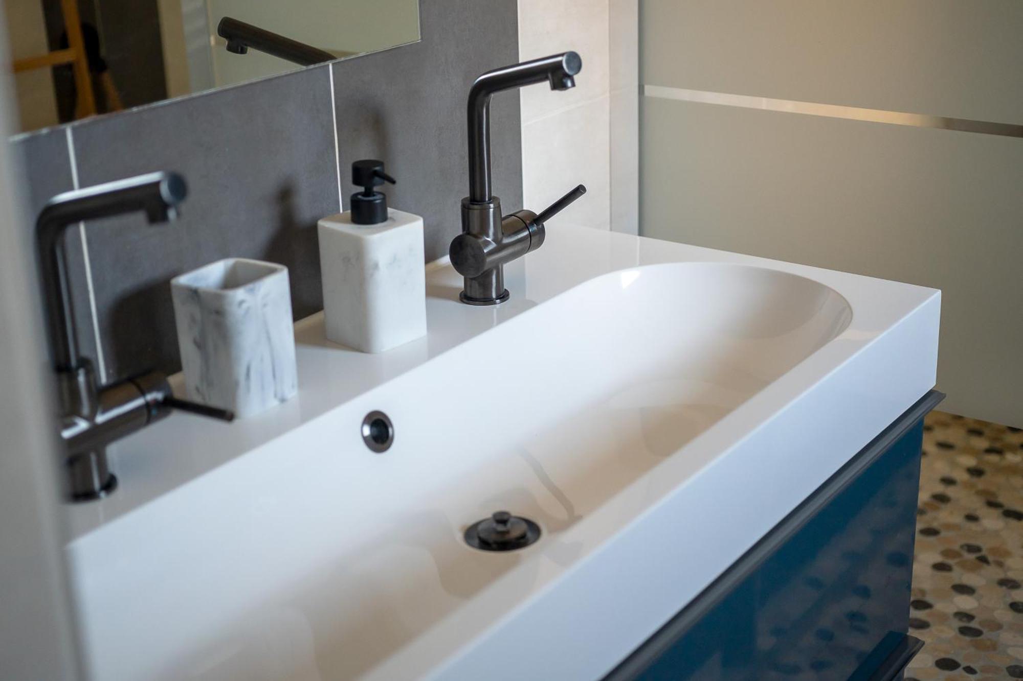 Le Charme Des Berceaux Apartman Épernay Kültér fotó