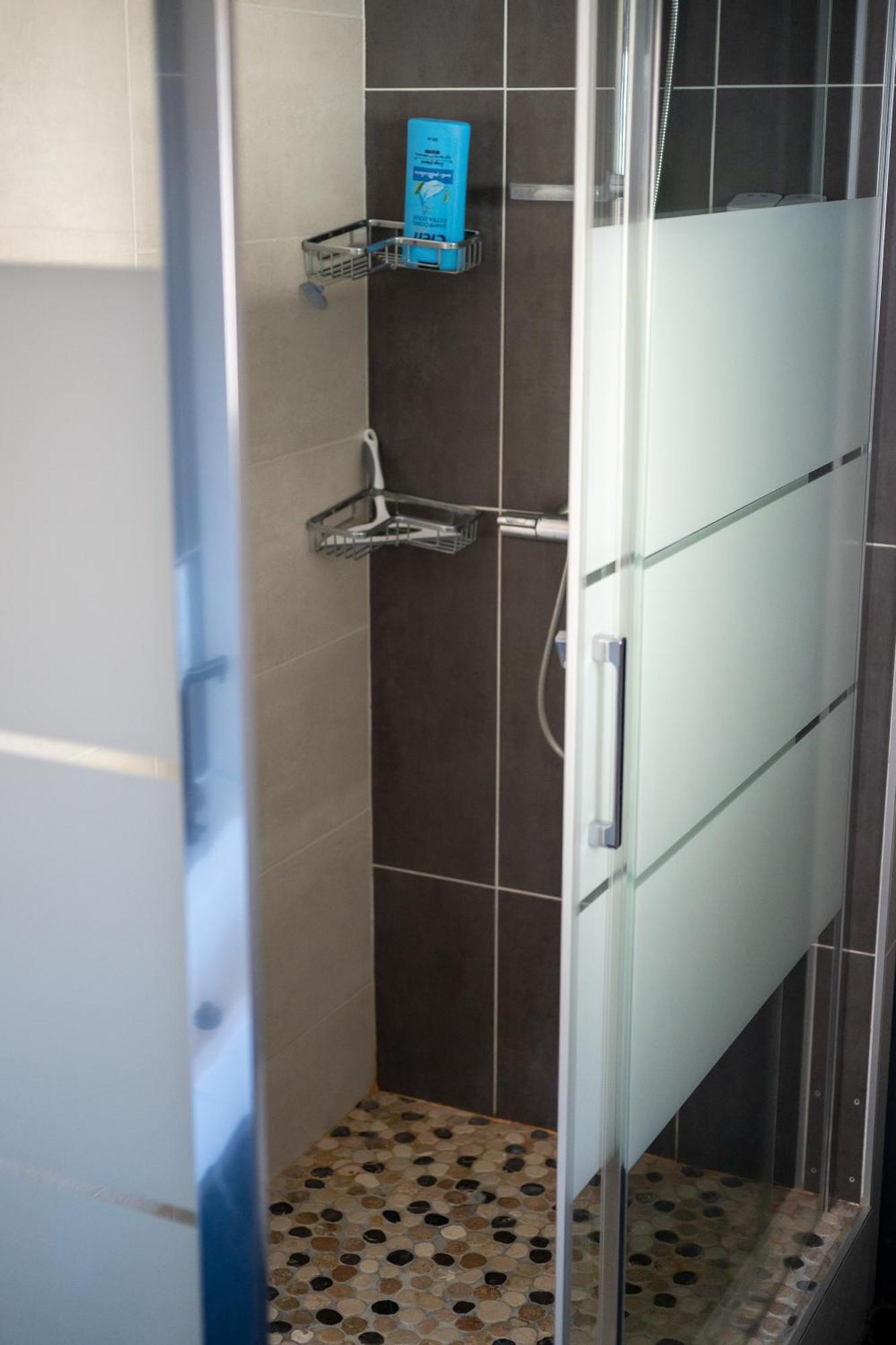 Le Charme Des Berceaux Apartman Épernay Kültér fotó